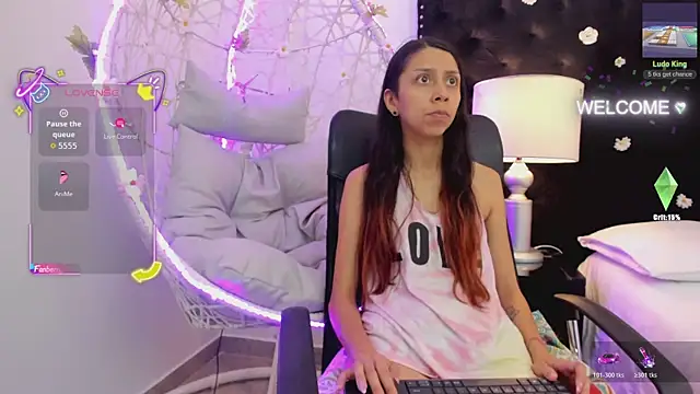 Goddess  Lilith online show from November 12, 2025, 1:26 pm