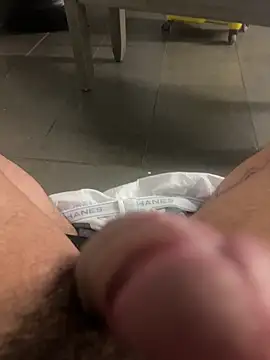 Snapshot of jr91esl chatting on January 31, 2025, 7:18 am jr91esl online show from January 31, 2025, 7:18 am