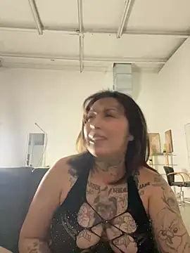 Snapshot of jr91esl chatting on January 2, 2025, 3:37 am jr91esl online show from January 2, 2025, 3:37 am