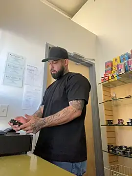 Snapshot of jr91esl chatting on February 15, 2025, 9:39 pm jr91esl online show from February 15, 2025, 9:39 pm