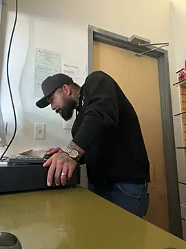 Snapshot of jr91esl chatting on January 31, 2025, 8:33 pm jr91esl online show from January 31, 2025, 8:33 pm