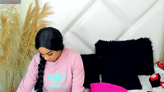 ScarlethNatasha online show from November 8, 2025, 2:48 am