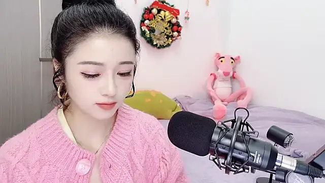 starsqimei online show from December 21, 2025, 6:04 am