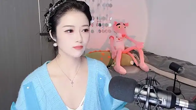 starsqimei online show from November 20, 2025, 4:57 am