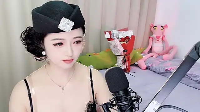 starsqimei online show from March 13, 2026, 5:34 am