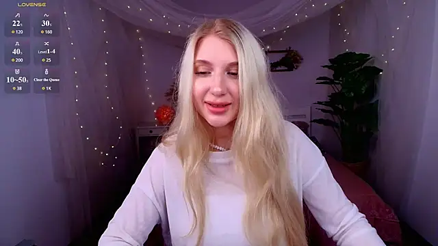 Evacadooo online show from July 31, 2026, 4:12 am
