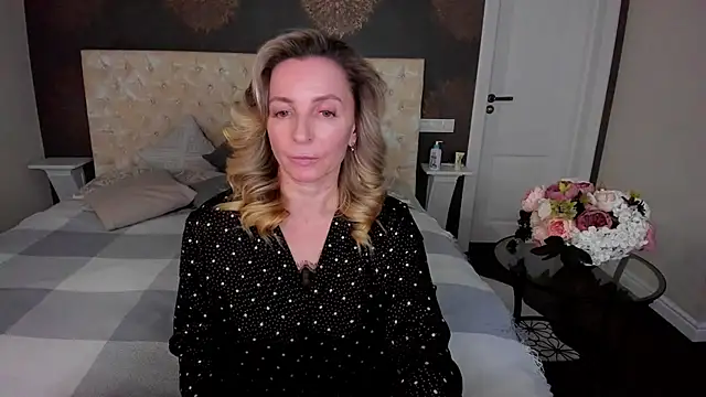 Snapshot of AllisonWilliams chatting on September 27, 2025, 5:19 pm AllisonWilliams online show from September 27, 2025, 5:19 pm