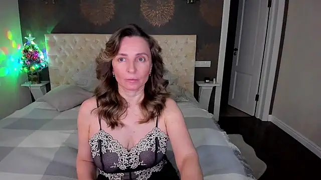 Snapshot of AllisonWilliams chatting on January 15, 2025, 4:11 pm AllisonWilliams online show from January 15, 2025, 4:11 pm