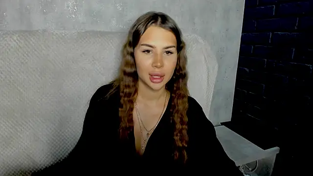 SuraMune online show from November 14, 2025, 3:05 pm