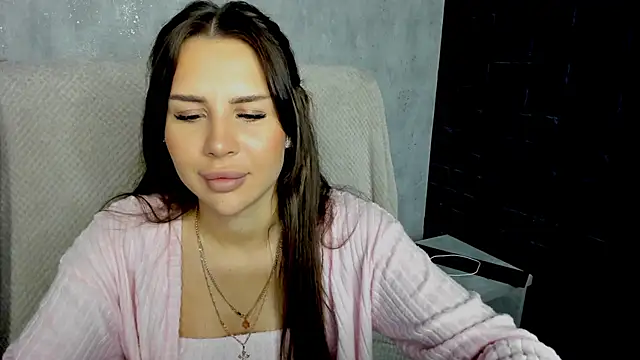 Snapshot of SuraMune chatting on February 16, 2026, 2:05 pm SuraMune online show from February 16, 2026, 2:05 pm