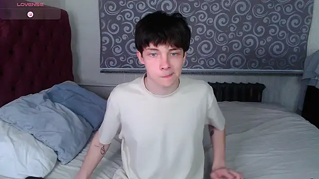 iwillfall online show from April 4, 2026, 3:35 am