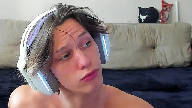 Ostin meow online show from October 30, 2025, 10:13 am