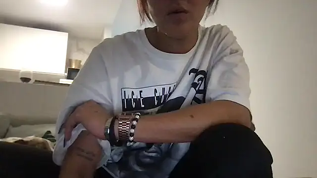 Snapshot of ScarlettMadii chatting on December 5, 2024, 6:28 pm ScarlettMadii online show from December 5, 2024, 6:28 pm