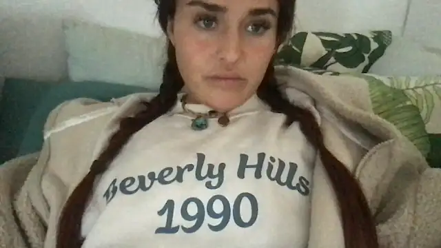 Snapshot of ScarlettMadii chatting on January 5, 2025, 2:19 pm ScarlettMadii online show from January 5, 2025, 2:19 pm