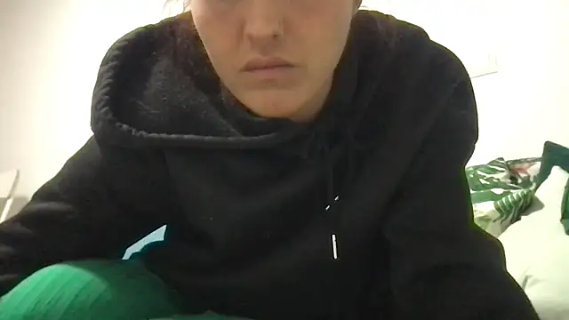 Snapshot of ScarlettMadii chatting on December 2, 2024, 8:06 pm ScarlettMadii online show from December 2, 2024, 8:06 pm