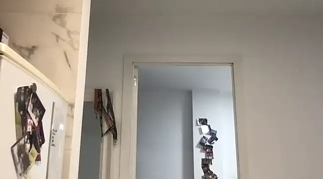 Snapshot of ScarlettMadii chatting on December 10, 2024, 6:33 am ScarlettMadii online show from December 10, 2024, 6:33 am