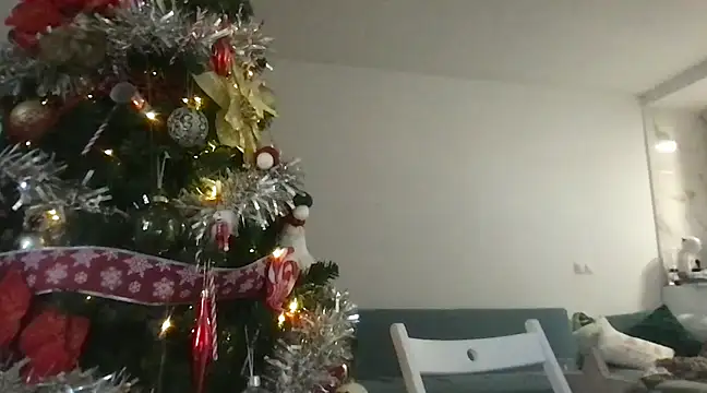 Snapshot of ScarlettMadii chatting on December 13, 2024, 7:25 am ScarlettMadii online show from December 13, 2024, 7:25 am