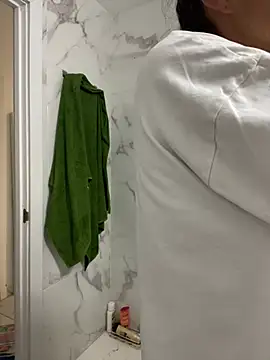 Snapshot of ScarlettMadii chatting on December 8, 2024, 6:54 am ScarlettMadii online show from December 8, 2024, 6:54 am