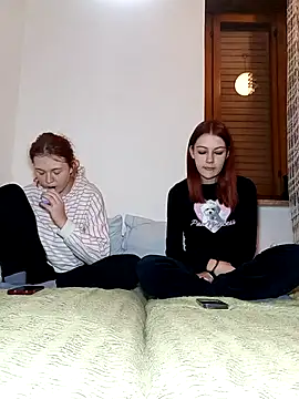 Snapshot of ella_grays chatting on November 12, 2025, 4:55 pm ella grays online show from November 12, 2025, 4:55 pm