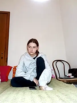 Snapshot of ella_grays chatting on December 19, 2025, 5:48 pm ella grays online show from December 19, 2025, 5:48 pm