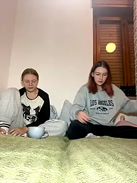 Snapshot of ella_grays chatting on October 26, 2025, 5:02 pm ella grays online show from October 26, 2025, 5:02 pm