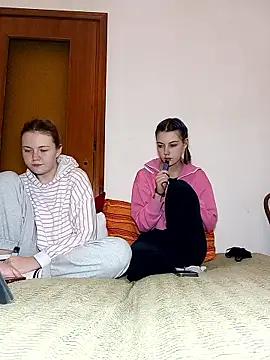 Snapshot of ella_grays chatting on January 15, 2026, 6:11 pm ella grays online show from January 15, 2026, 6:11 pm