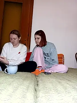 Snapshot of ella_grays chatting on January 9, 2026, 5:09 pm ella grays online show from January 9, 2026, 5:09 pm