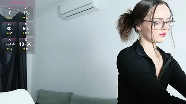 Snapshot of Pinky__Binky chatting on February 9, 2025, 2:29 pm Pinky Binky online show from February 9, 2025, 2:29 pm