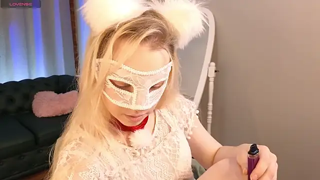 jeancolex online show from December 21, 2024, 5:14 am