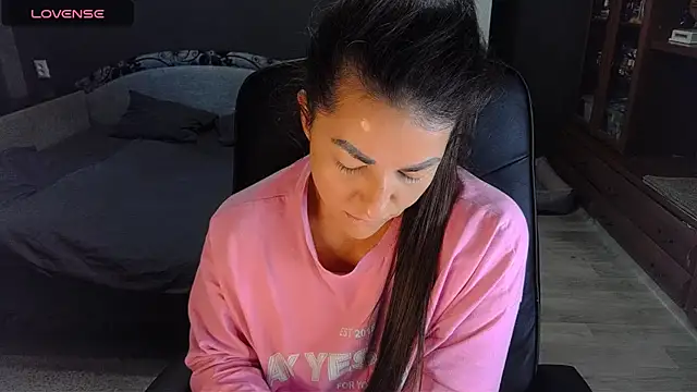 Aria Dl online show from October 2, 2025, 12:08 pm