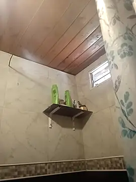 Snapshot of FlacoDani chatting on February 16, 2026, 5:11 pm FlacoDani online show from February 16, 2026, 5:11 pm