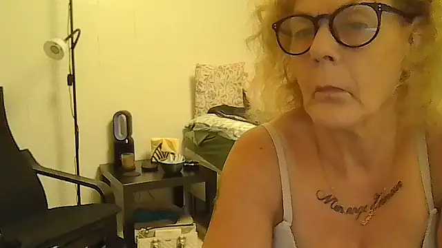 housewife shantie online show from July 10, 2026, 9:26 pm