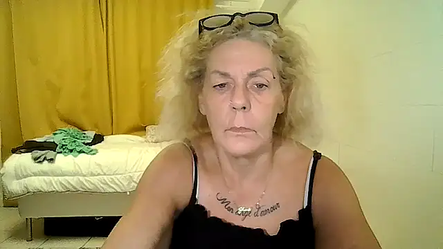 housewife shantie online show from August 5, 2026, 10:59 pm