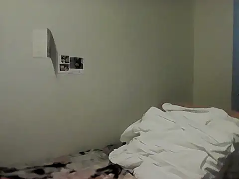 housewife shantie online show from March 4, 2026, 7:27 am