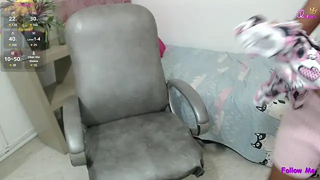 Snapshot of elly_willis chatting on July 14, 2026, 8:37 pm elly willis online show from July 14, 2026, 8:37 pm