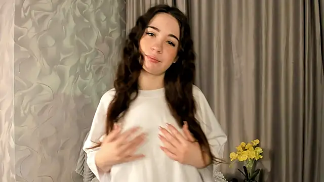 Snapshot of JoanBartram chatting on December 15, 2024, 2:16 pm JoanBartram online show from December 15, 2024, 2:16 pm