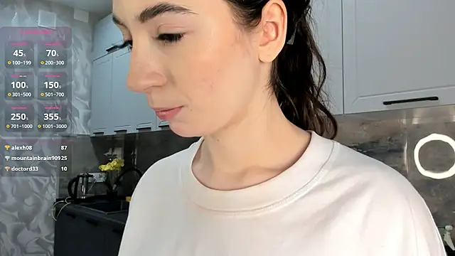 Snapshot of JoanBartram chatting on December 23, 2024, 11:49 pm JoanBartram online show from December 23, 2024, 11:49 pm