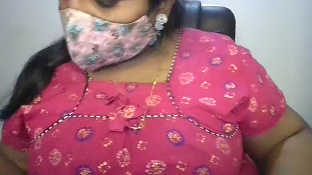 Sexy Radhikaa online show from July 26, 2026, 5:47 am