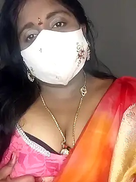 Snapshot of Sexy_Radhikaa chatting on February 7, 2025, 6:03 am Sexy Radhikaa online show from February 7, 2025, 6:03 am
