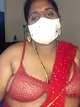 Snapshot of Sexy_Radhikaa chatting on February 8, 2025, 4:25 am Sexy Radhikaa online show from February 8, 2025, 4:25 am