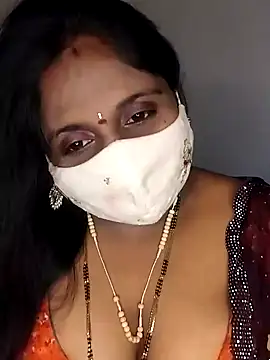 Snapshot of Sexy_Radhikaa chatting on March 11, 2025, 4:30 am Sexy Radhikaa online show from March 11, 2025, 4:30 am