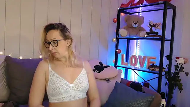 Lyscoquine online show from March 17, 2026, 12:08 pm