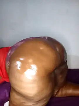 Snapshot of Sweetblackassxxx505 chatting on March 2, 2025, 6:13 pm Sweetblackassxxx505 online show from March 2, 2025, 6:13 pm