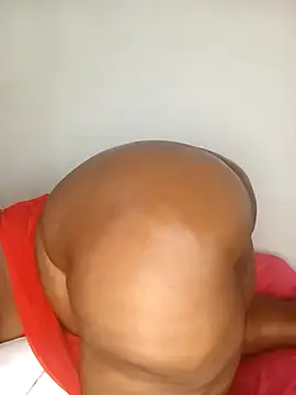 Snapshot of Sweetblackassxxx505 chatting on February 26, 2025, 4:27 pm Sweetblackassxxx505 online show from February 26, 2025, 4:27 pm