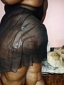 Snapshot of Sweetblackassxxx505 chatting on September 12, 2025, 9:25 pm Sweetblackassxxx505 online show from September 12, 2025, 9:25 pm