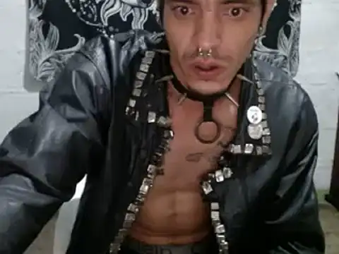 Snapshot of tayler_punk_noise chatting on December 26, 2024, 1:07 am tayler punk noise online show from December 26, 2024, 1:07 am