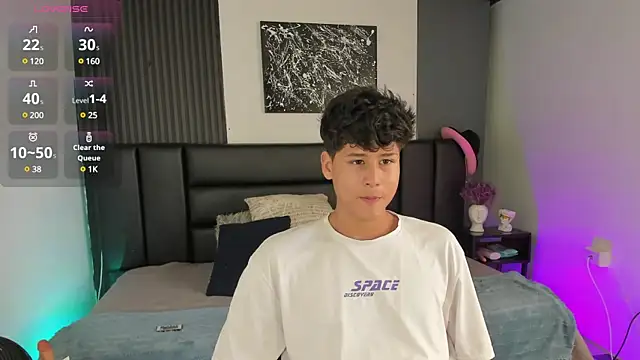 RaidenBoy1 online show from January 14, 2025, 7:43 pm