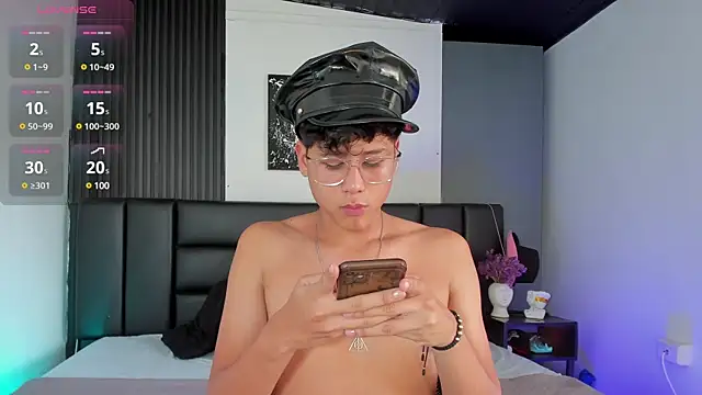 RaidenBoy1 online show from January 26, 2025, 7:41 pm