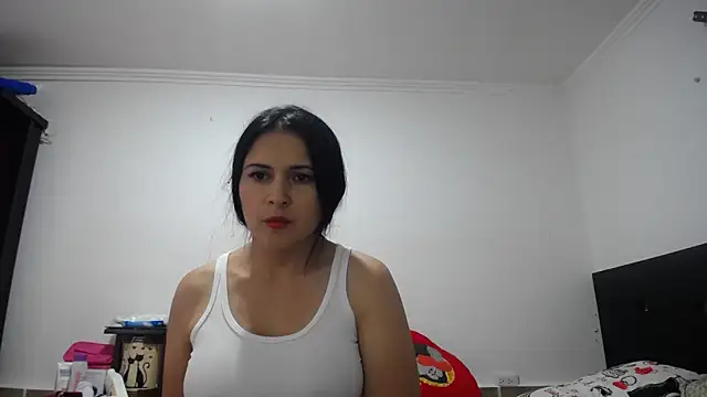 princehermosa44 online show from May 11, 2026, 8:50 pm