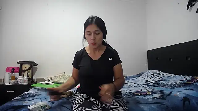 princehermosa44 online show from March 19, 2026, 3:34 pm